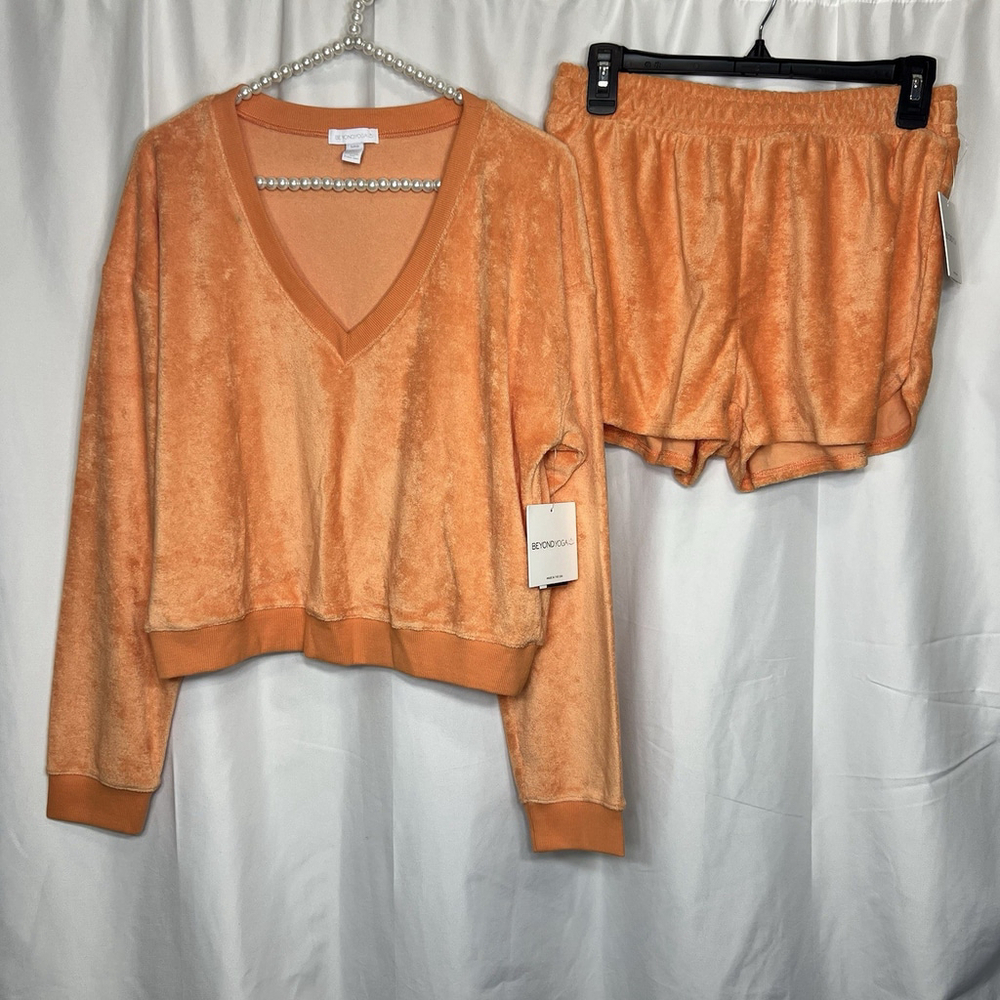 Beyond Yoga Tropez Pullover Sweatshirt & Shorts Set Terry Cloth Casual Sz S